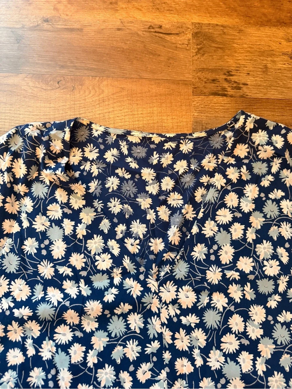 Floral Tie-Front Women's Top in Navy and White